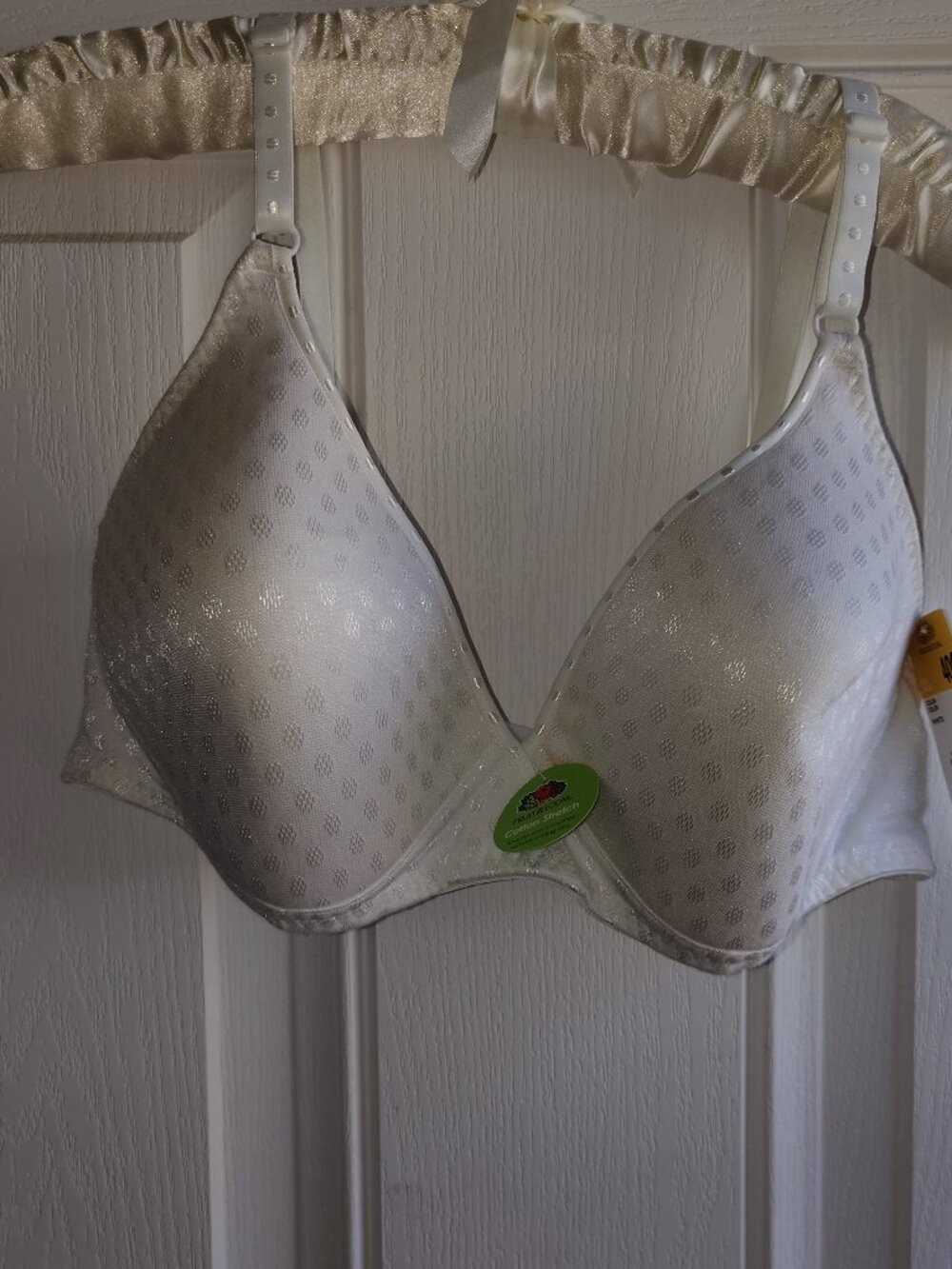 NWT X2 Fruit of the Loom Comfort Stretch Bras